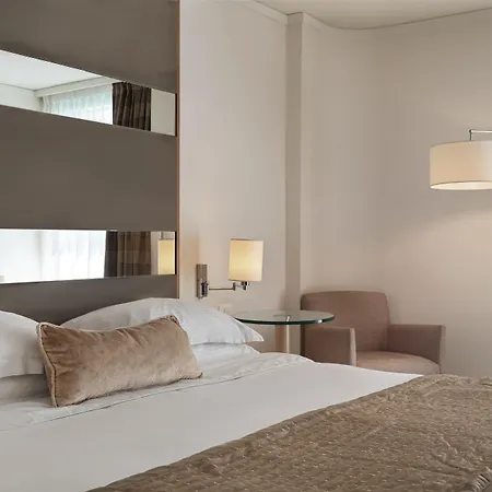 Galaxy Hotel 5*
